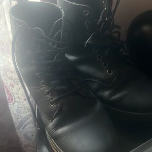 Doc martens Tobias used women’s shoes size 10
